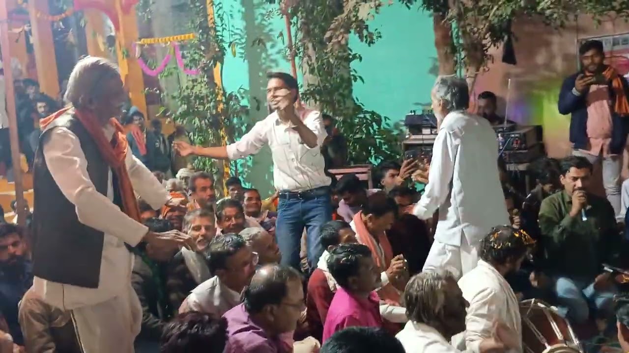 2025 बर्ष घाट पर ग्राम सांईखेड़ा नई नई तर्ज में सीताराम कीर्तन (1)