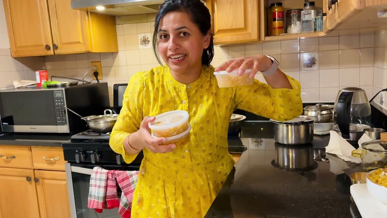 अमेरिका में Housewife लाइफ: बसंत पंचमी के दिन पतिदेव को दिए सरप्राइज़, सबकुछ पीला 😍