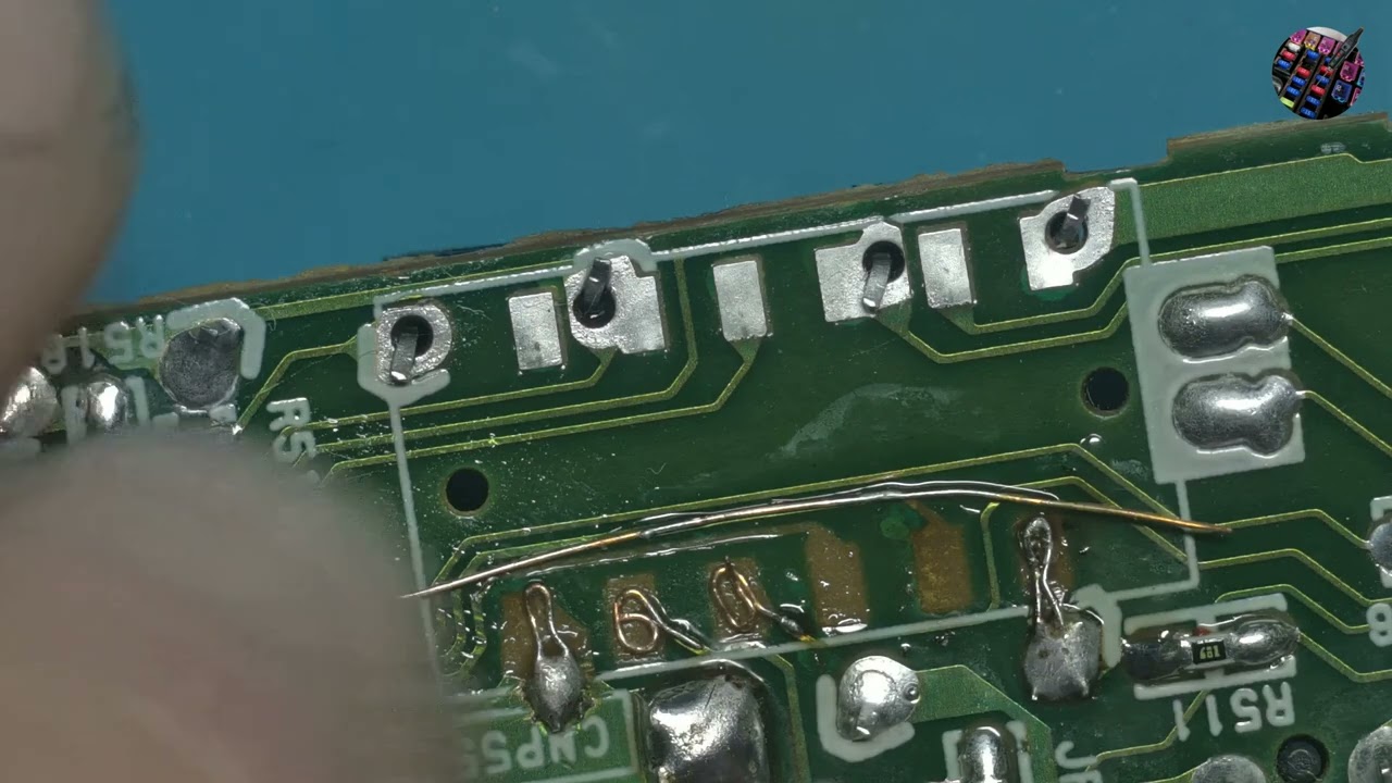 Ремонт магнитолы Sony CDX-CA600.