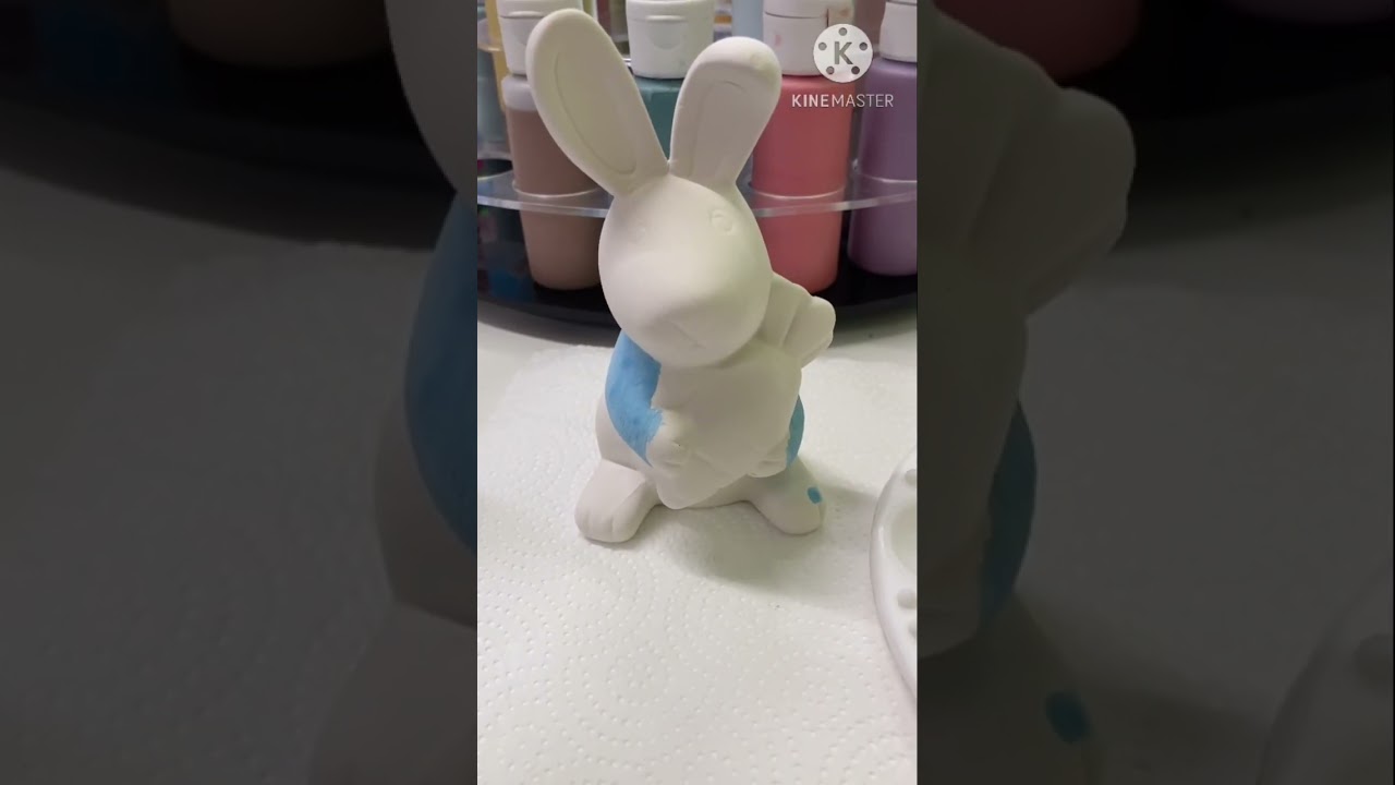 🌸 Painting Peter Rabbit!! HE LOOKS SO CUTE!! 🌸 #easteregg #easter #easterbunny #easterfun