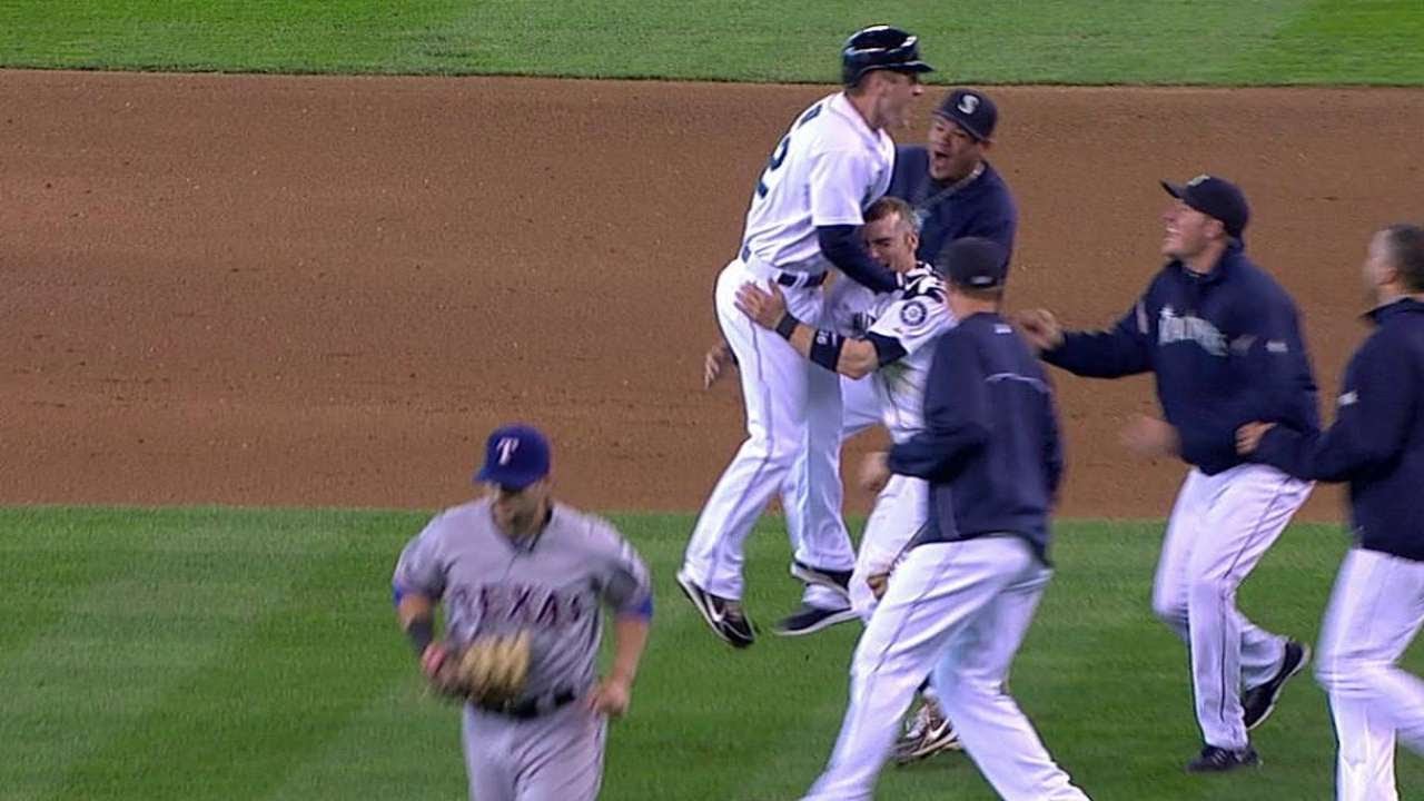 Bay wins it with walk-off single in 13th