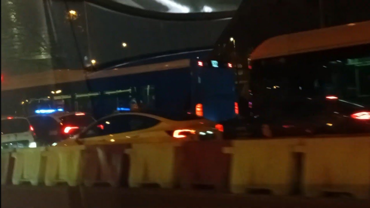 Here is the Emt bus 4719 on the N22 in Madrid Friday 27 February 2026 