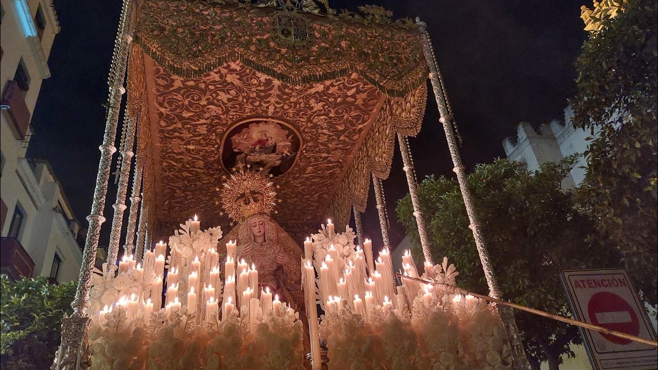 HERMANDAD MONTESI&Oacute;N.  PASO VIRGEN.  JUEVES SANTO 2026. SEVILLA.