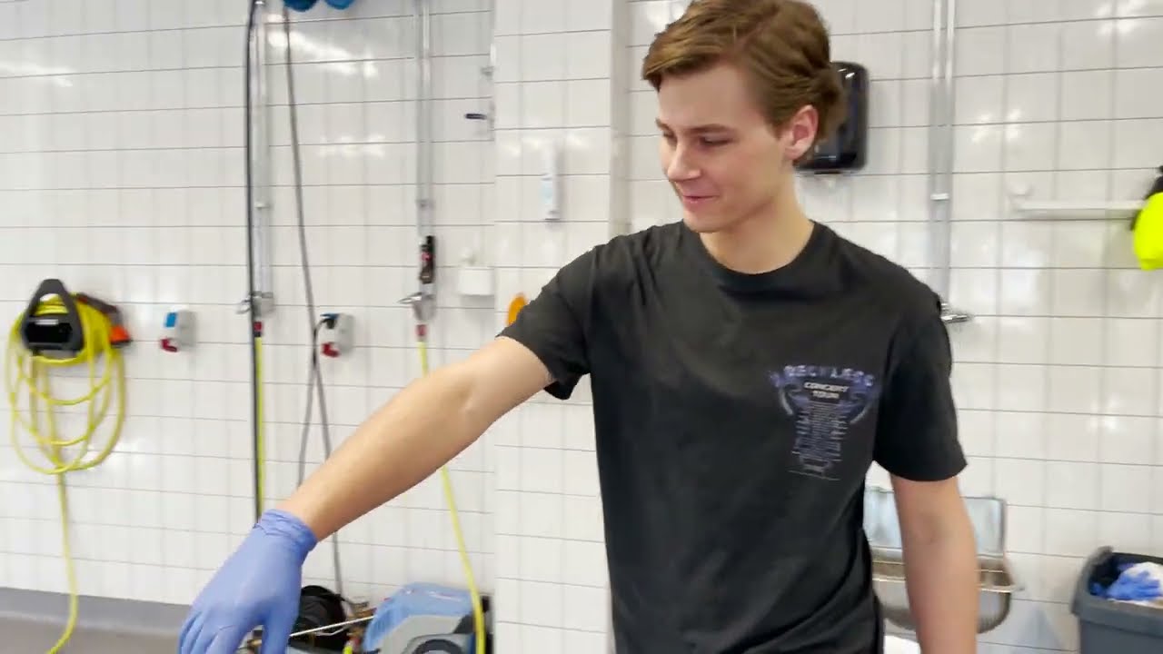 AUTODUDE - Besök och tvätt hos autodude
