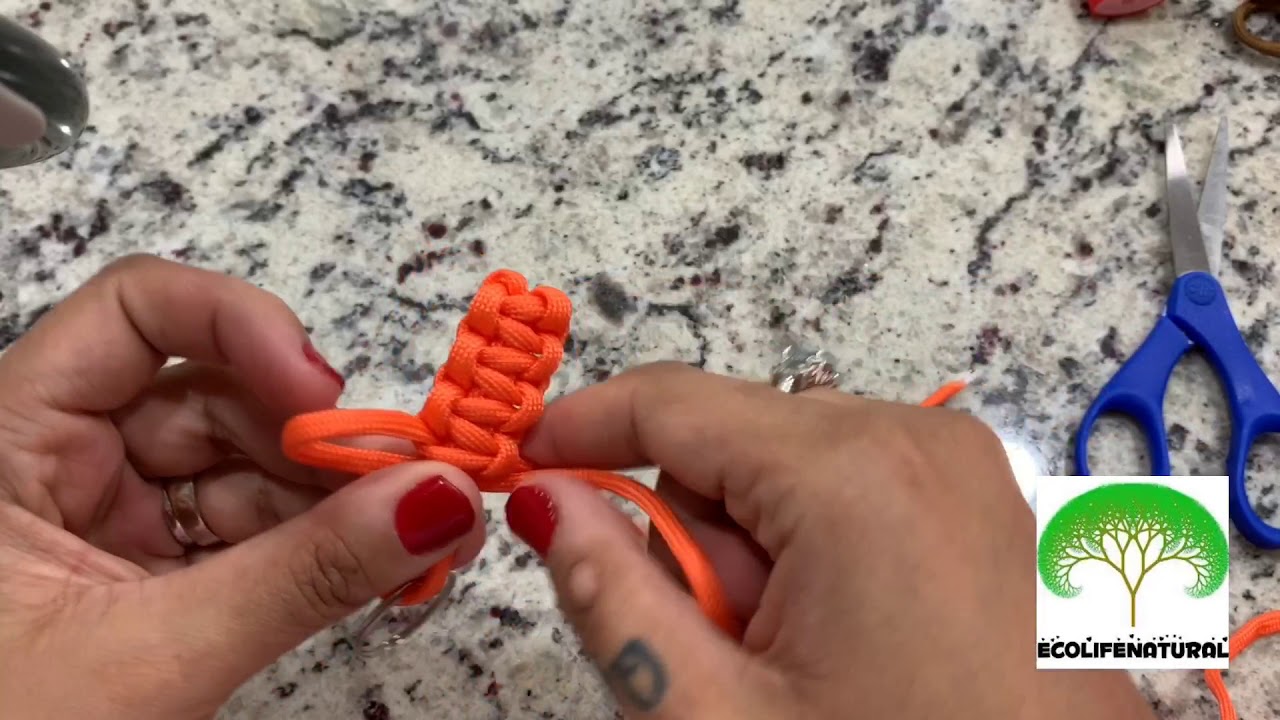 How to make Paracord Cobra Style Keychains in LESS than 5 minutes!