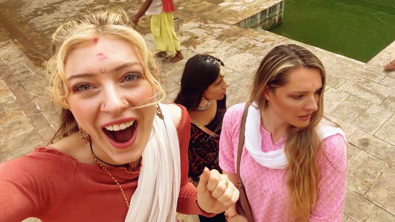 Hume lagata h we saw a ghost in temple 😳