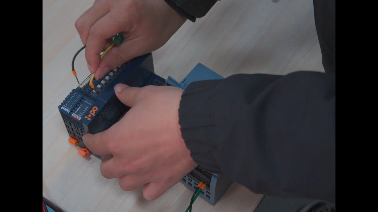 How to wire ODOT-CN-8032 Profinet IO adapter with Siemens PLC S7-1200?