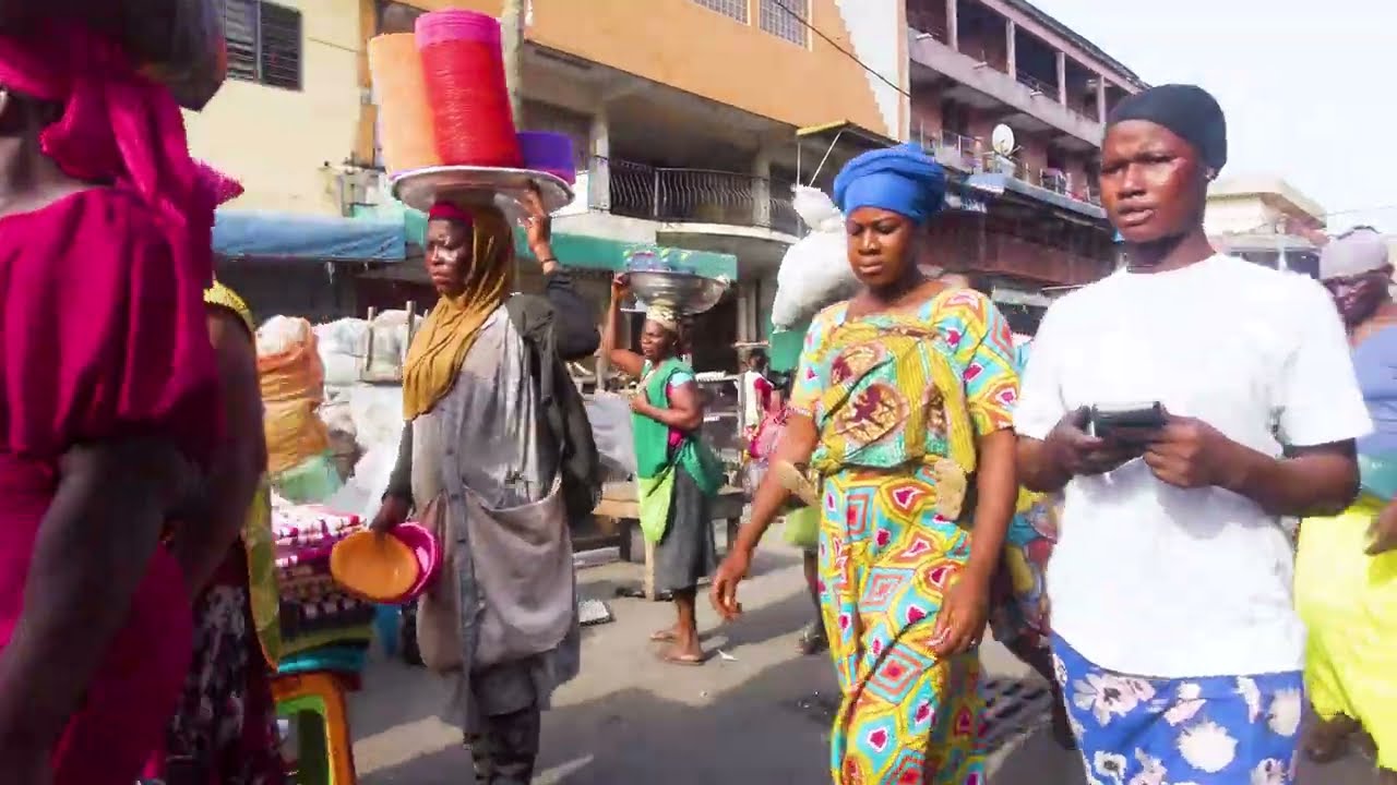 AFRICAN CITY AND COMMUNITY MARKETS GHANA ACCRA MAKOLA AGBOGBLOSHIE
