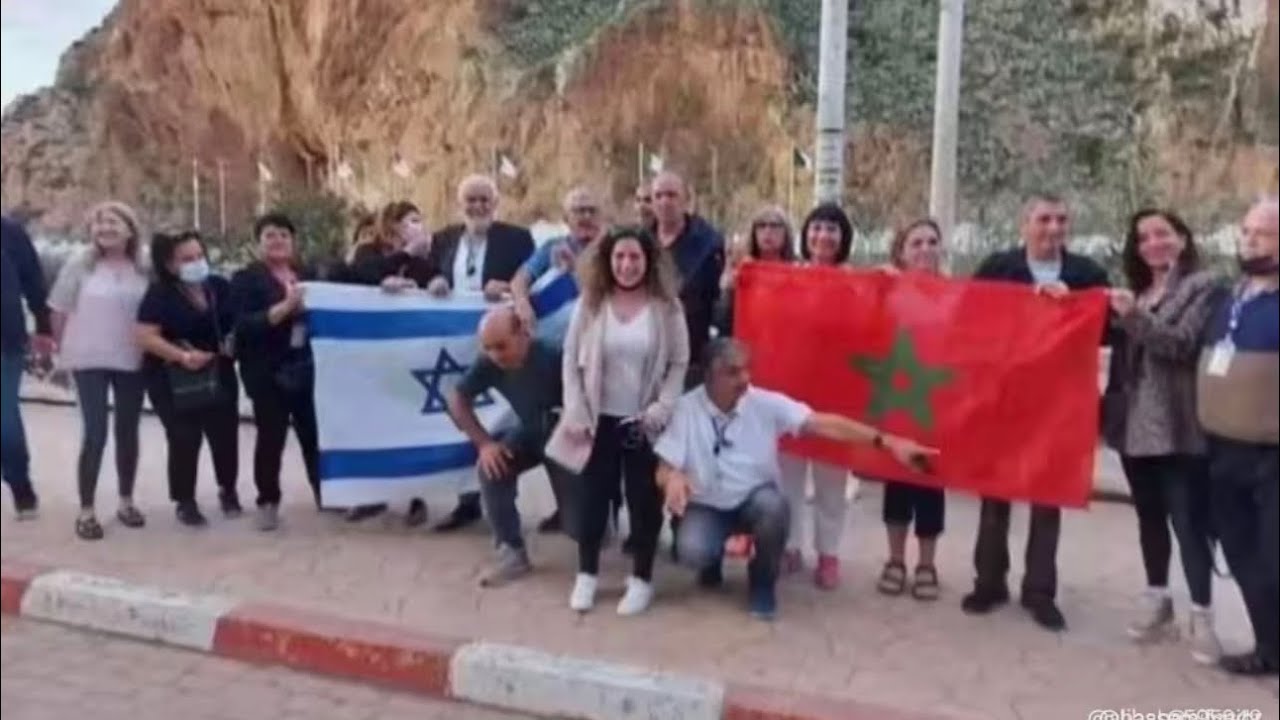 Sa ose parler en plus avec toutes leurs traîtrises 🤦‍♀️ #freesaharaoccidental 