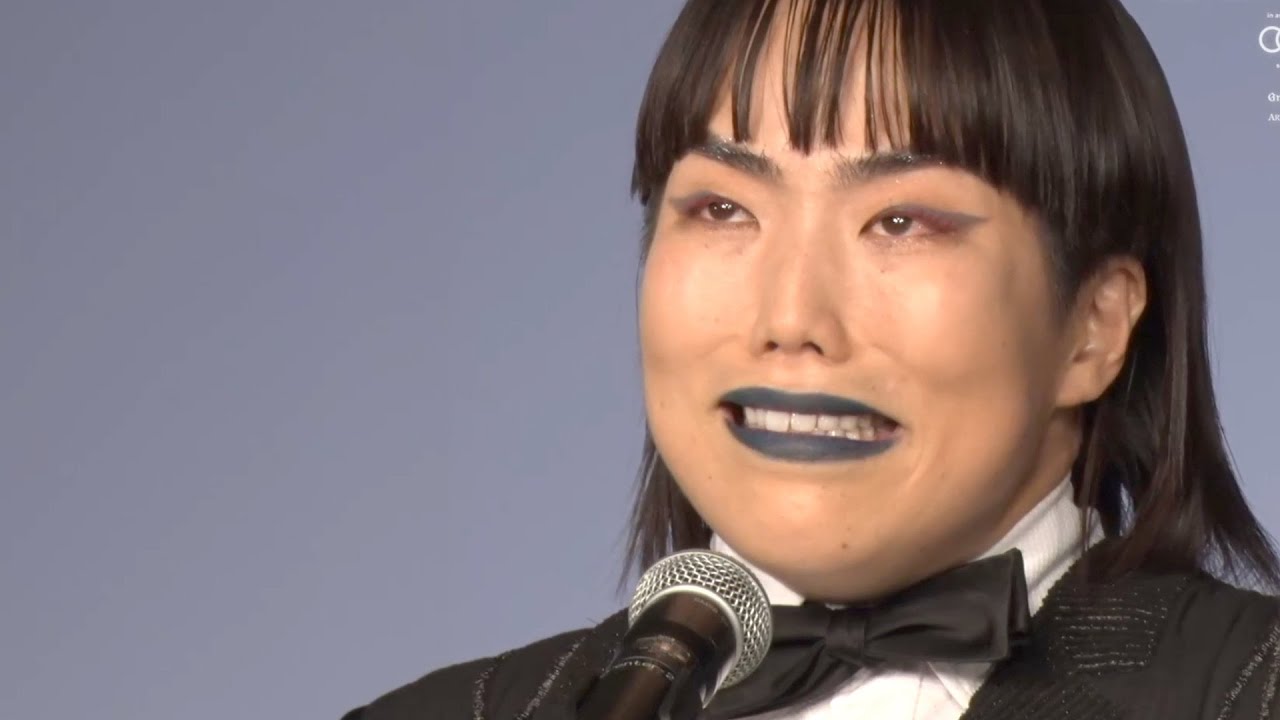 リアル授賞式でボケ倒すゆりやん