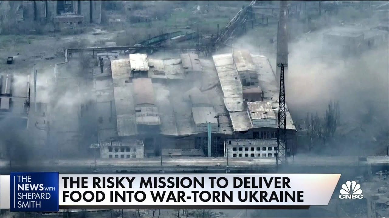 The dangerous effort to deliver food to families in war-torn Ukraine