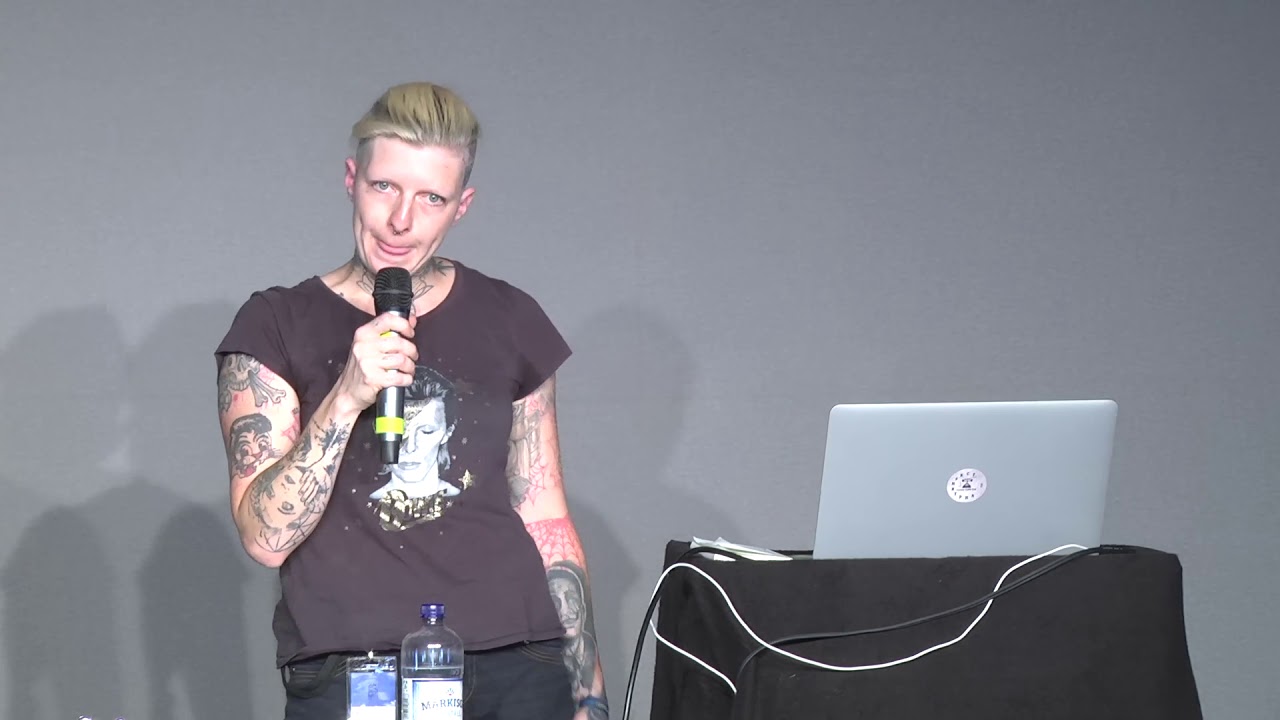 Love, CyBorgs, Art and Open Source &ndash; an artistic approach on how to stay golden
