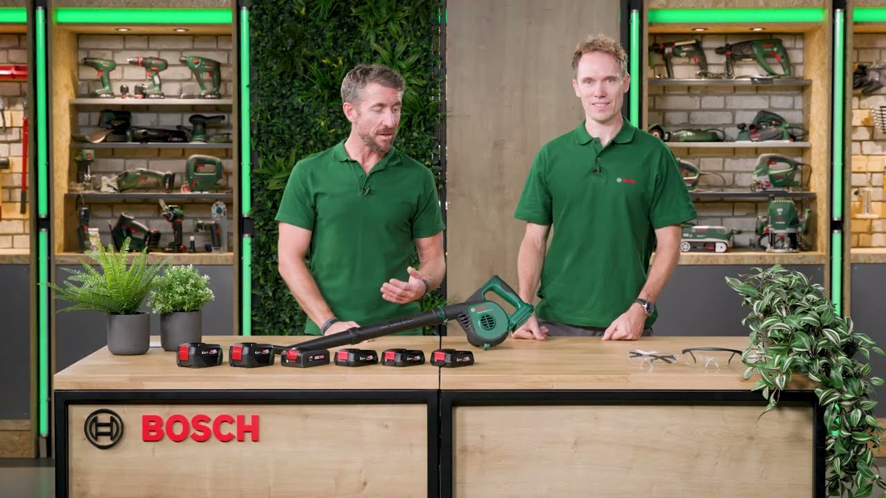 Laubbl&auml;ser Bosch UniversalLeafBlower 18V-130 - von Experten erkl&auml;rt