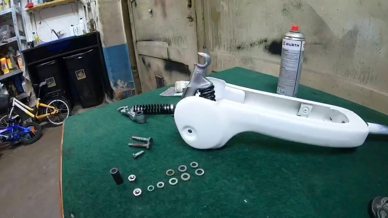 full restoration moped, 60$ piaggio ciao. (Timelapse)