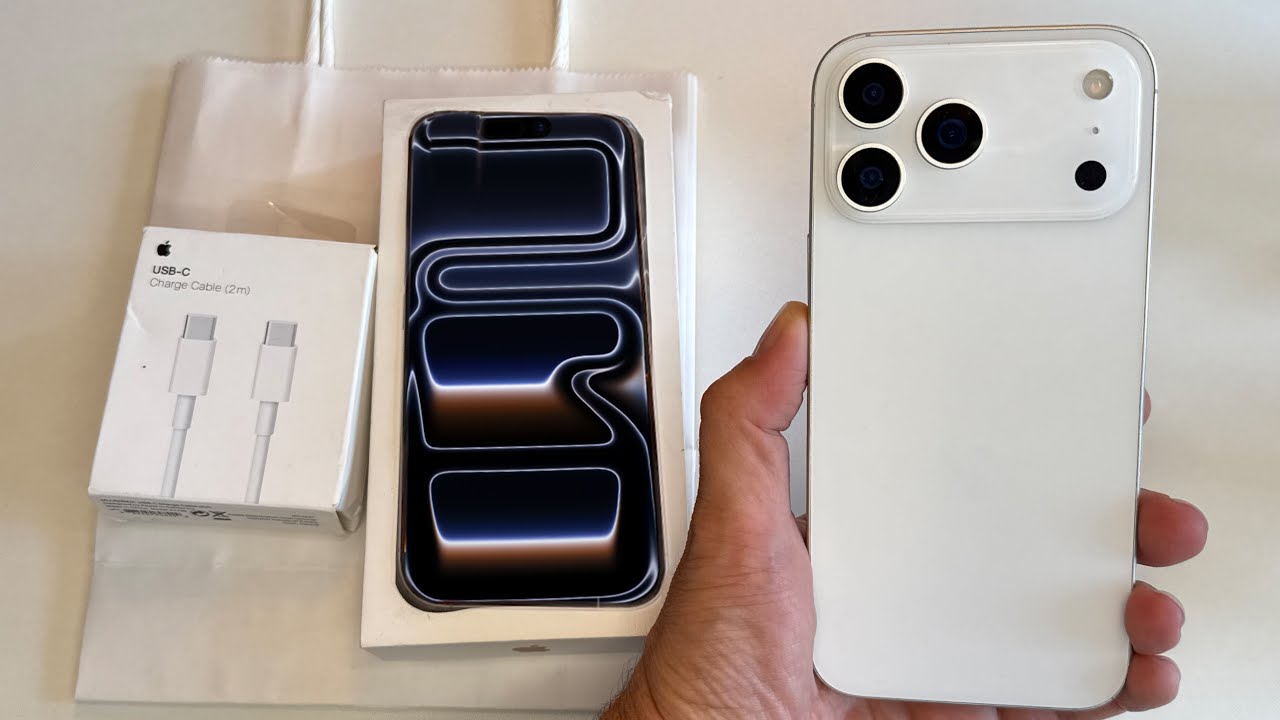 iPhone 17 Pro Max (Silver) Unboxing