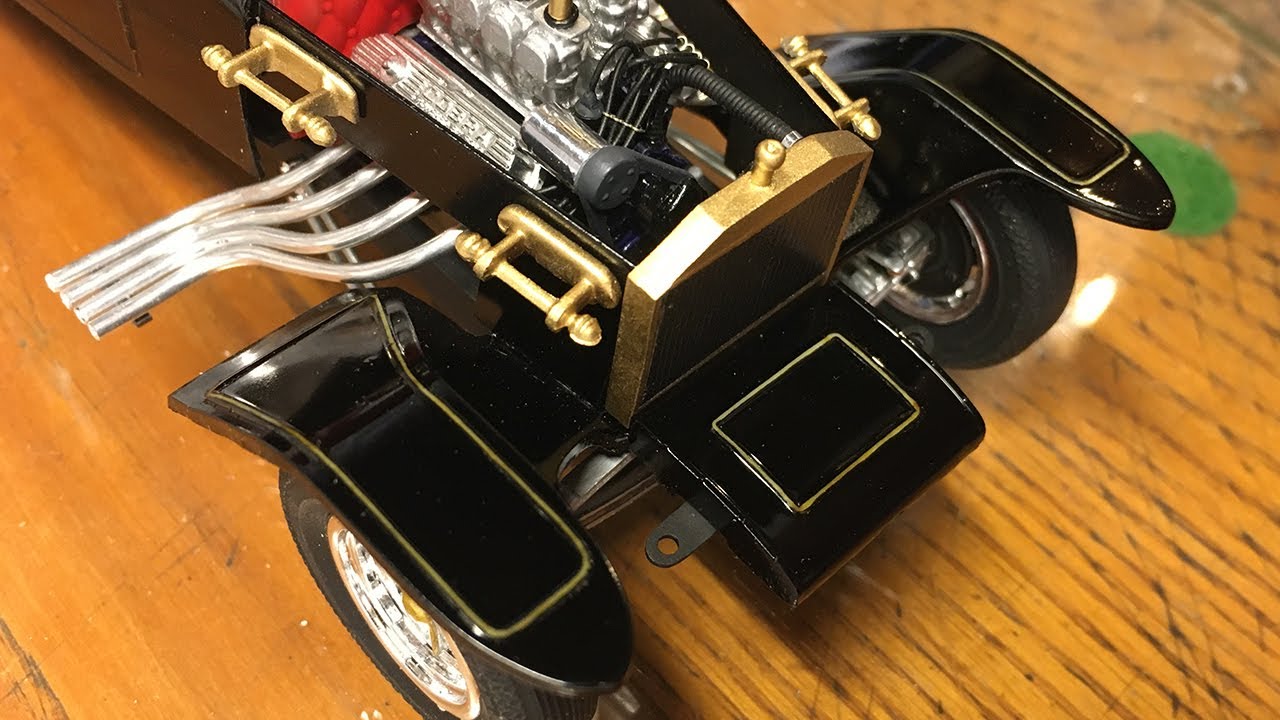 Scale Model Workbench: Pinstriping the Munster Koach