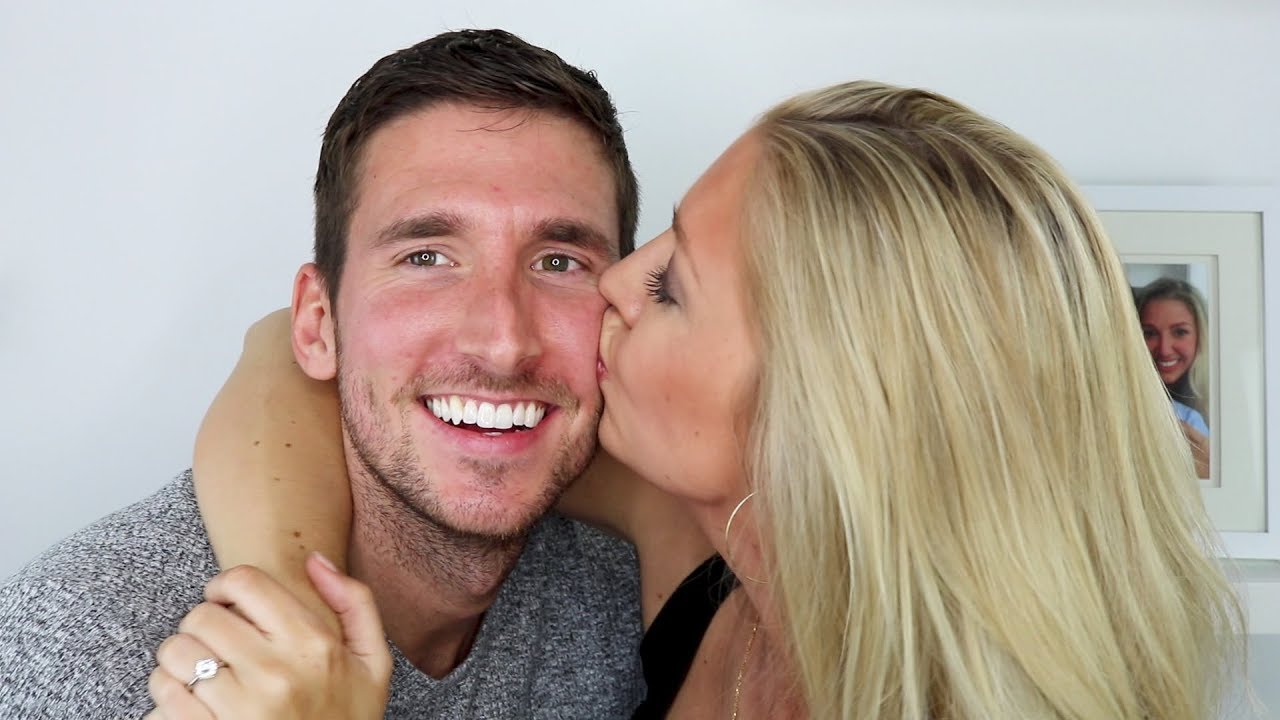 MY BOYFRIEND DOES MY MAKEUP - Valentines Day Special
