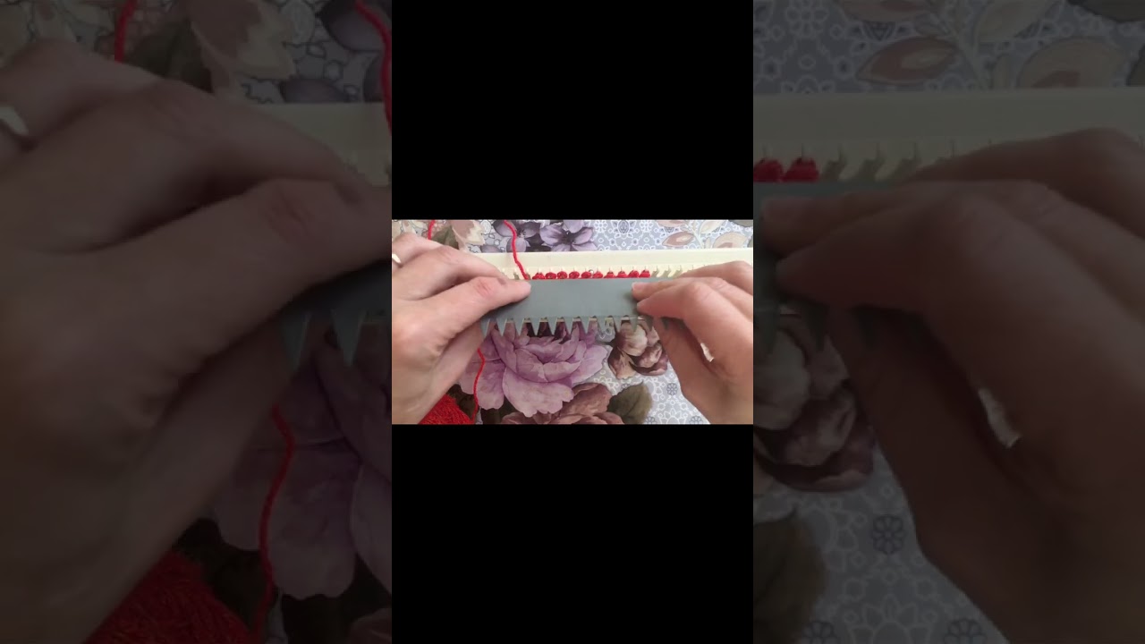Вязальная машина Дончанка. Как начать работу на ручной машинке.Набор петель. Резинка.