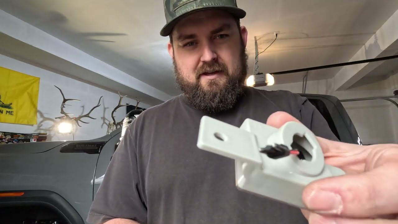 BoostAuto License Plate Light Install