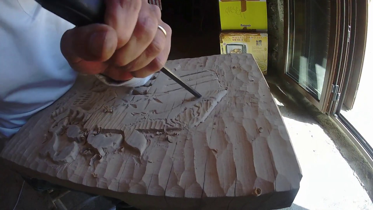 Bassorilievo su legno 