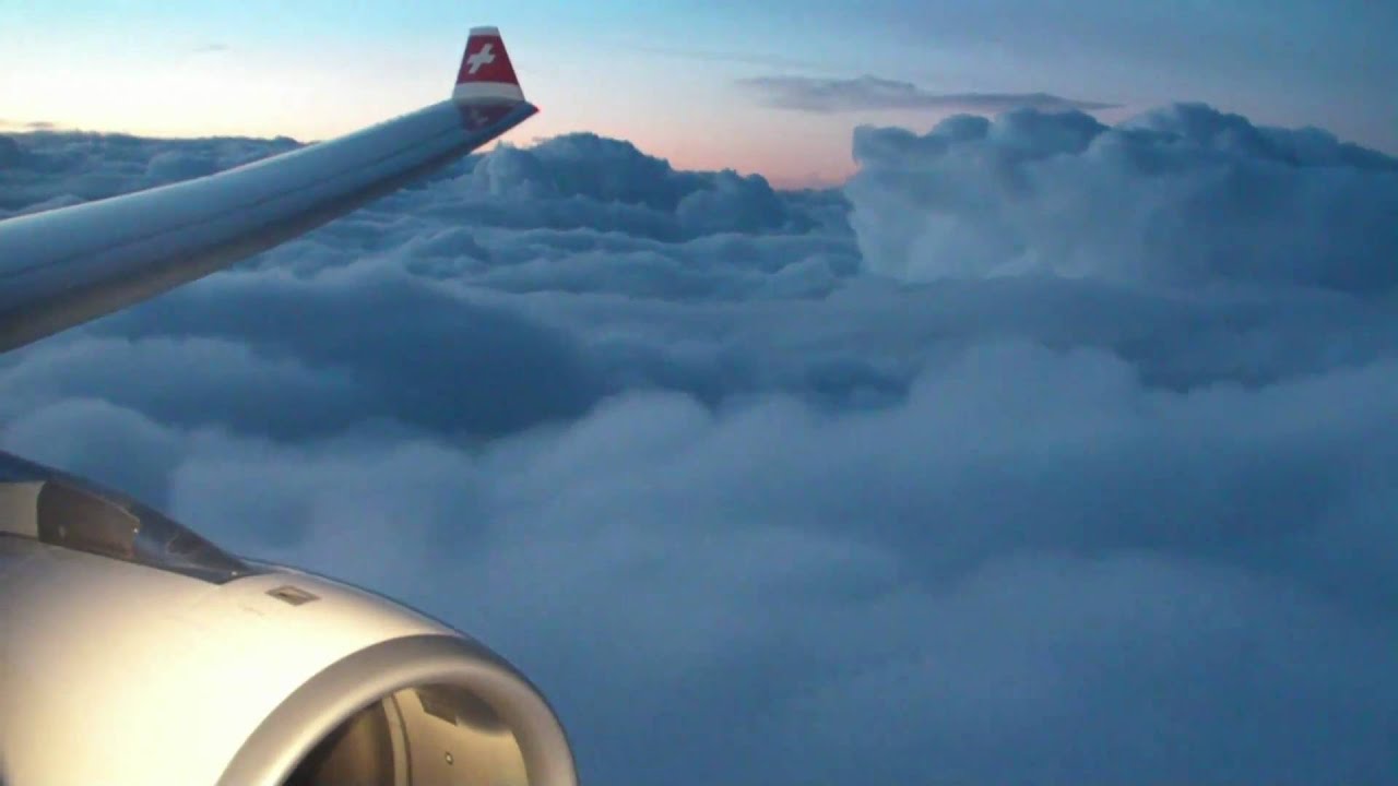 Swiss International Airlines Airbus A330-343X - approach during dawn and landing RWY34 in Zuerich