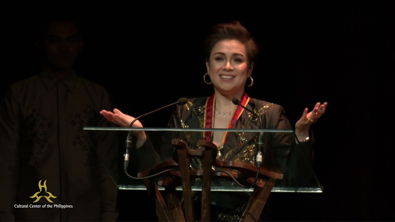 Lea Salonga giving acceptance speech - TheDiarist.ph