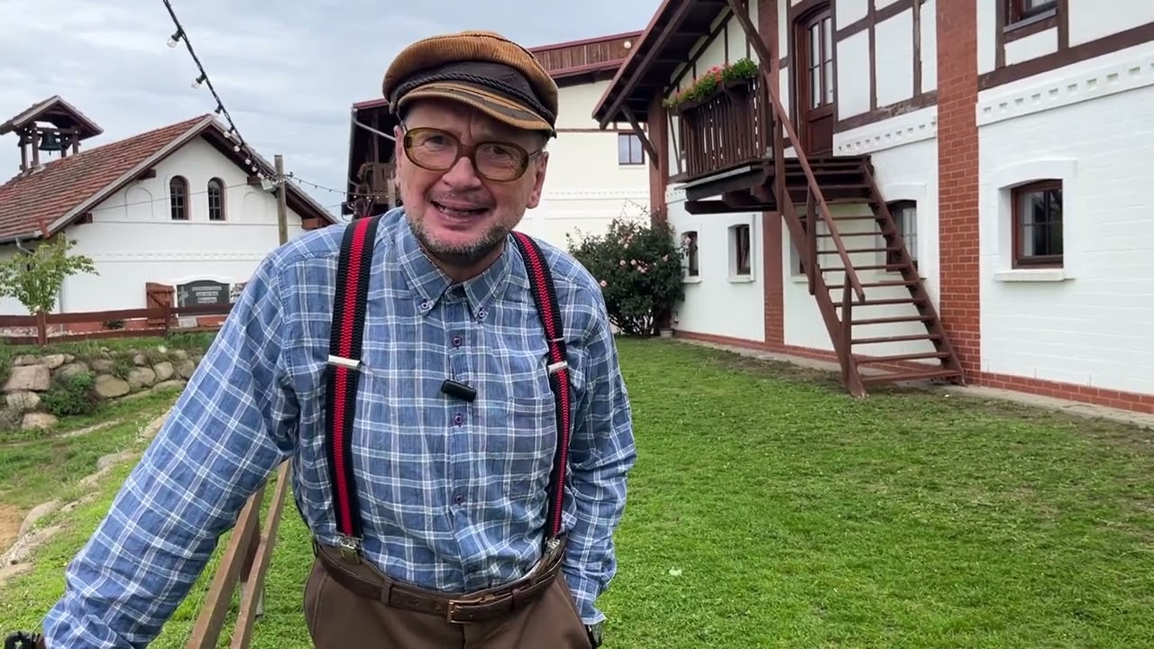 Bauer Korl zum traditionellen Kartoffelsammeln