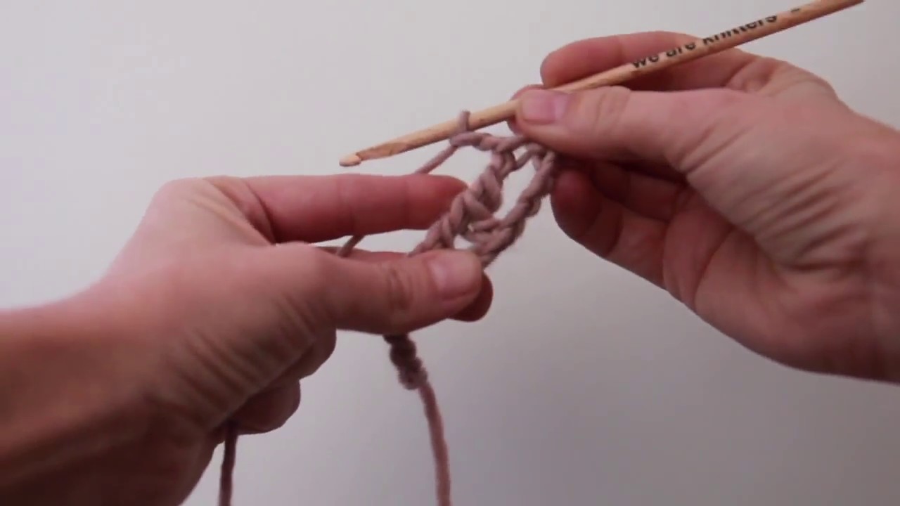 Uncinetto: Come realizzare un traforato ad “X” | WE ARE KNITTERS