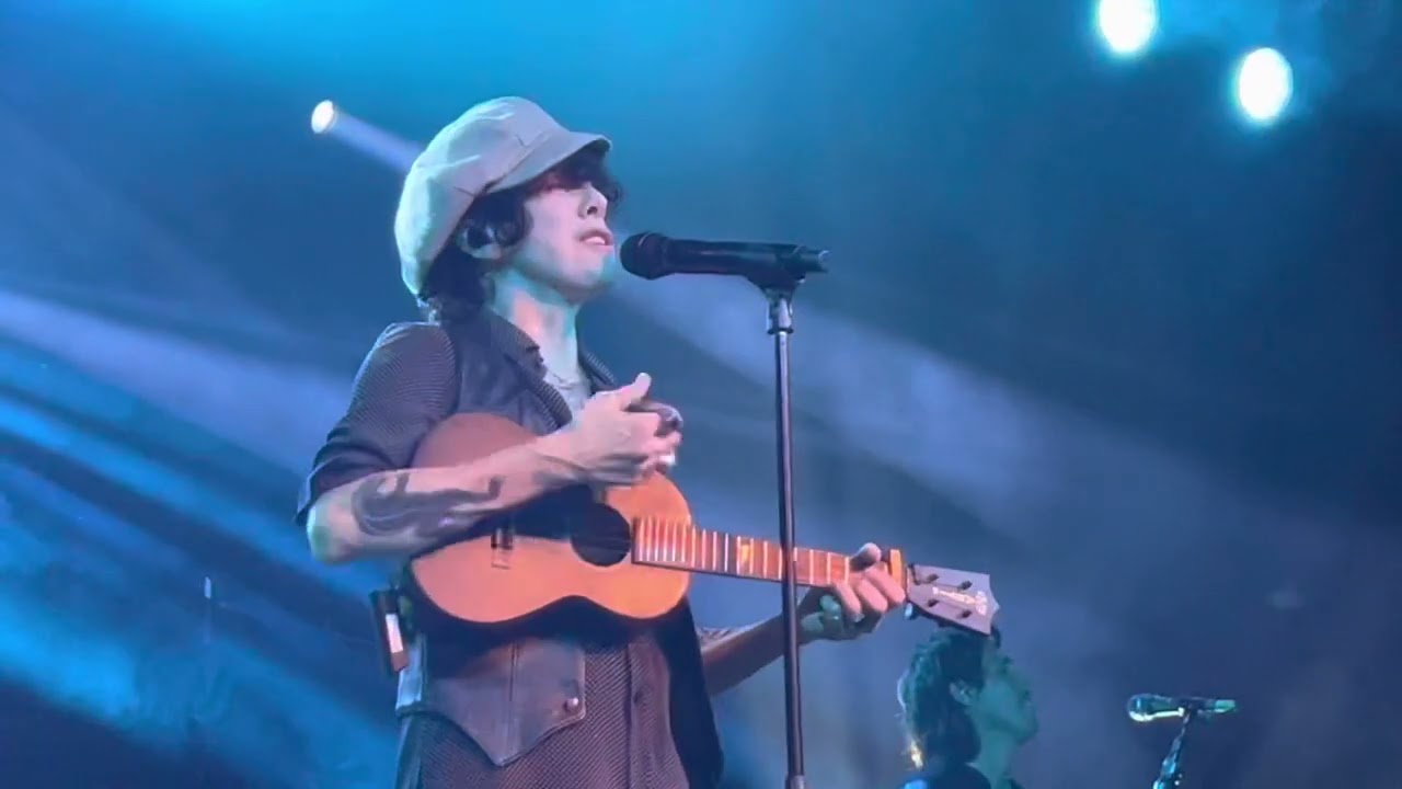 Everybody’s falling in Love - LP live in Madrid