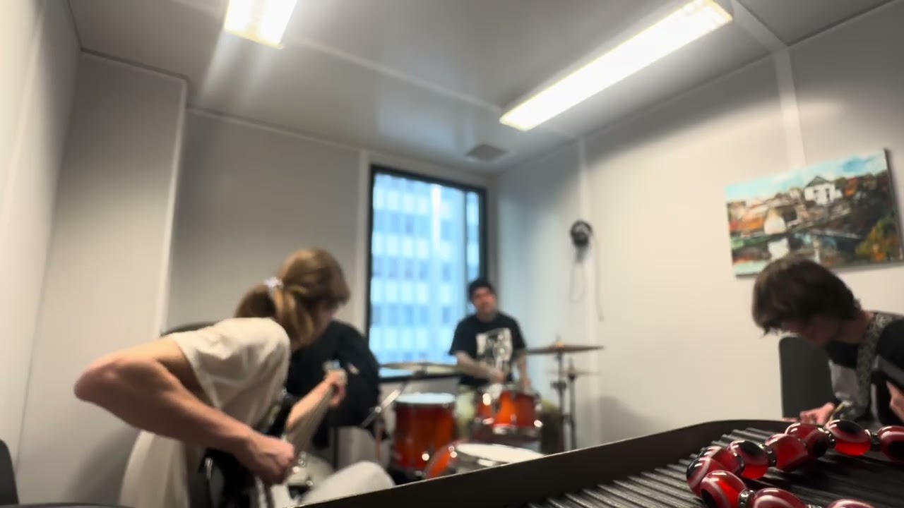 Californication- RHCP (Luka, Emil, Leo)