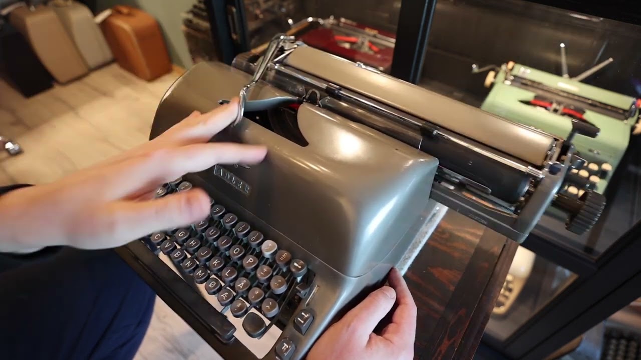 A closer typewriter look: 1957 Adler Special