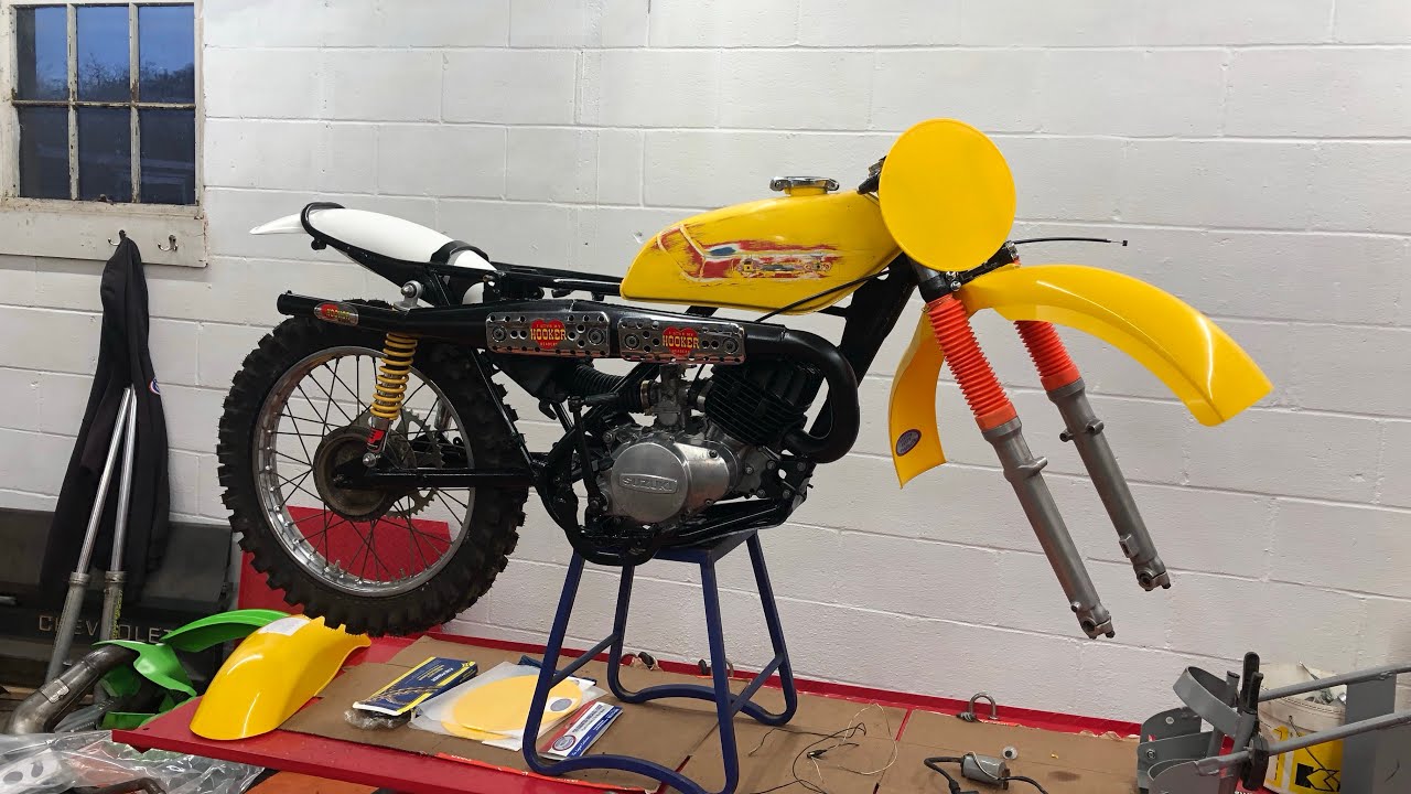 Building a budget Vintage racer out of a 1972 Suzuki TS 185 part # 1