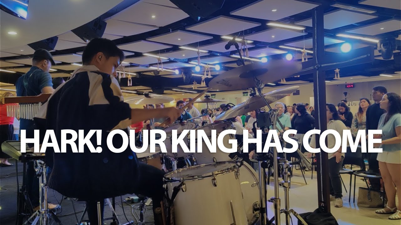 HARK! OUR KING HAS COME | VICTORY WORSHIP