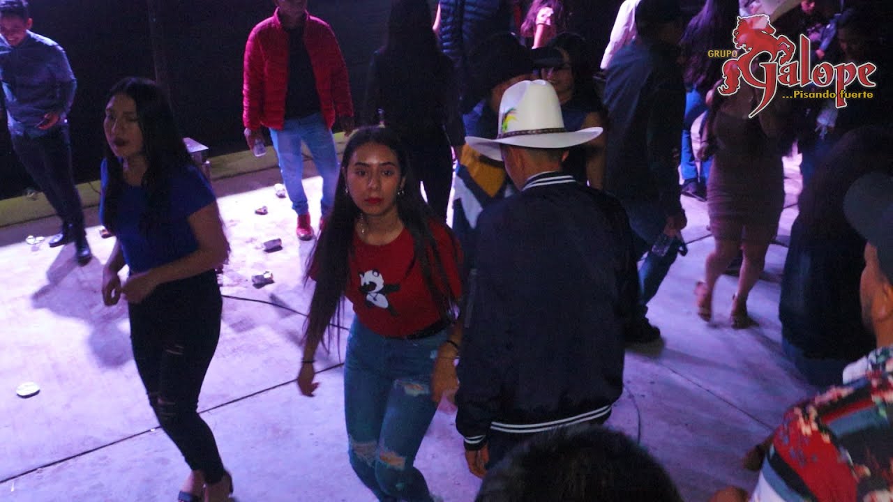 QUE BAILAZO GULERA SOLA DE VEGA