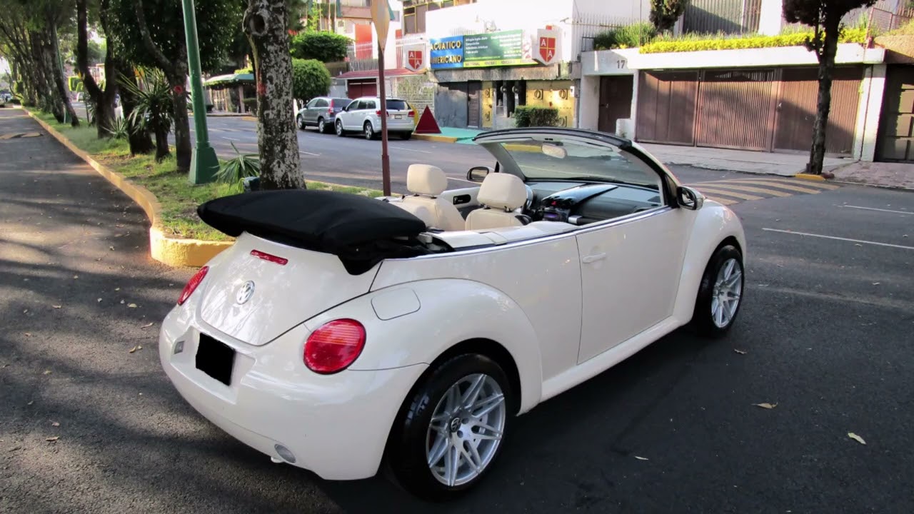 VW BEETLE CONVERTIBLE 2004 CREMA