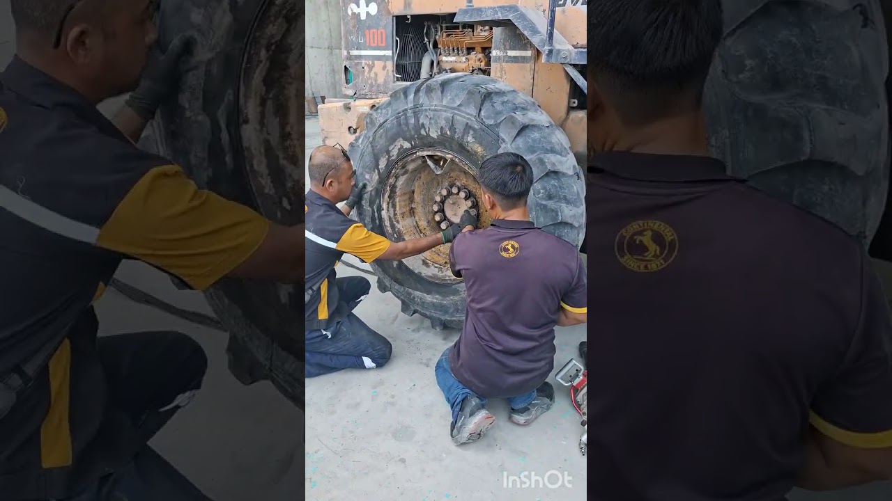 ဘီးပေါက်နေတဲ့ Wheel Loader ကြီးကို ဘယ်လိုပြန်ပြင်မလဲ? (Komatsu WA100 Maintenance)#Komatsu#WheelLoadr