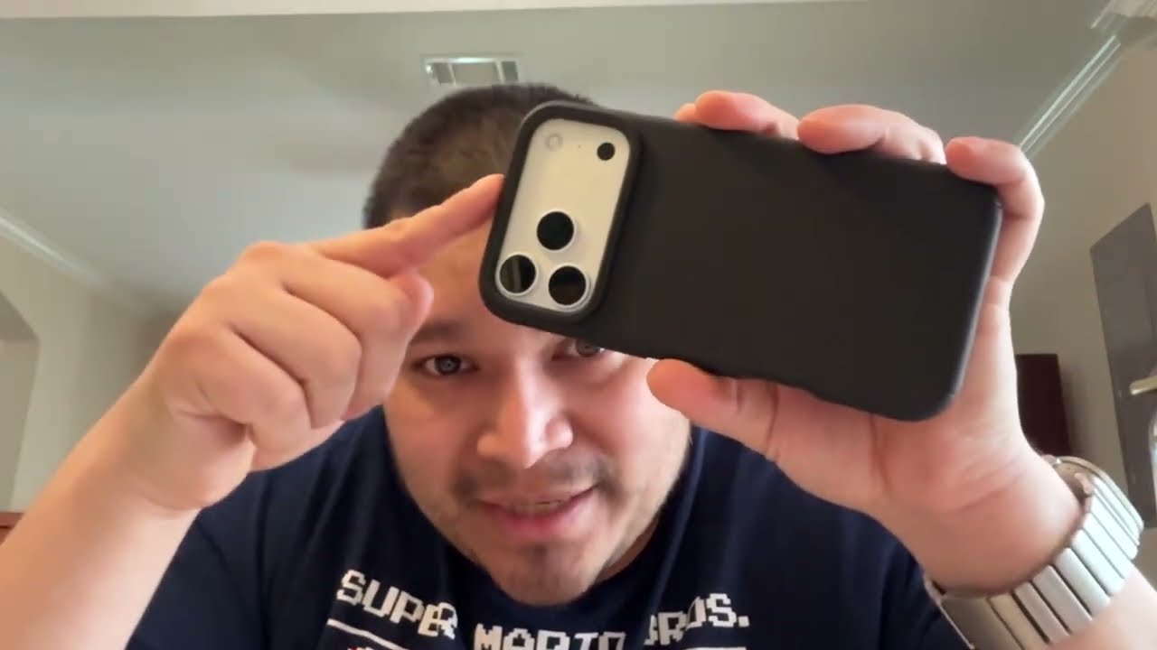 Чехол CRAVE для iPhone 17 Pro Max