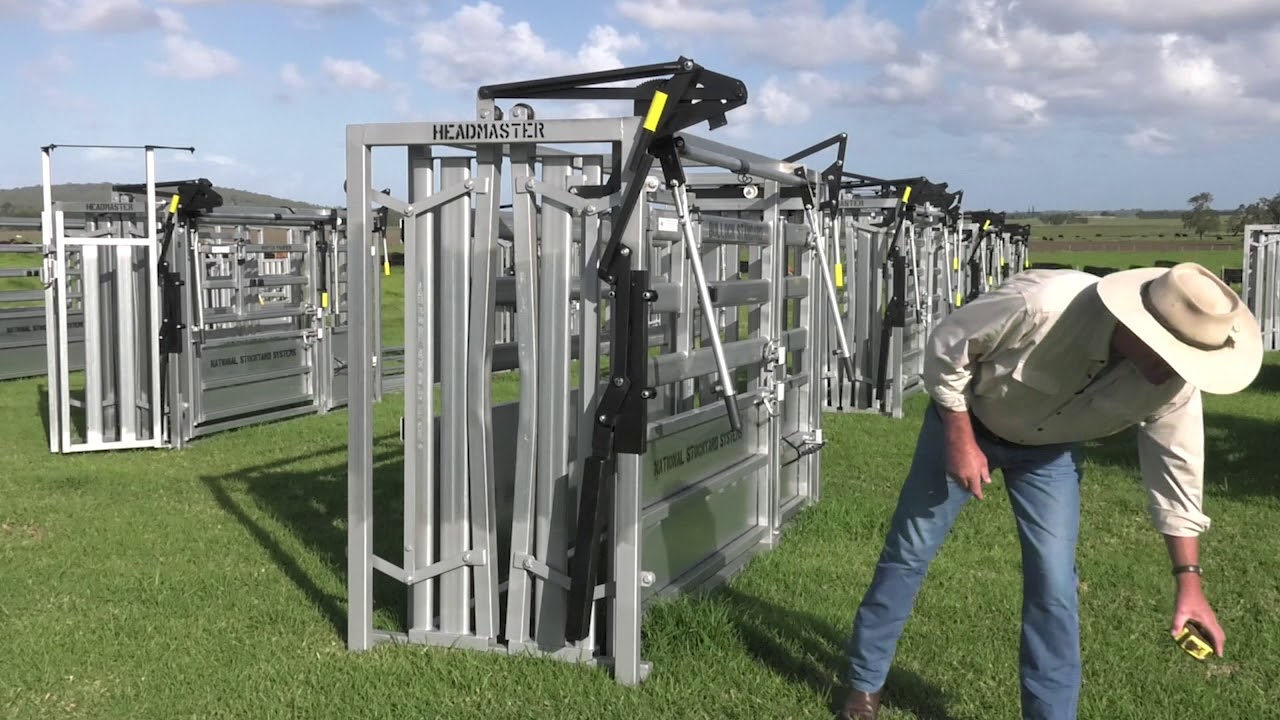 Head Bail - Standard on all our Cattle Crushes - National Stockyard Systems