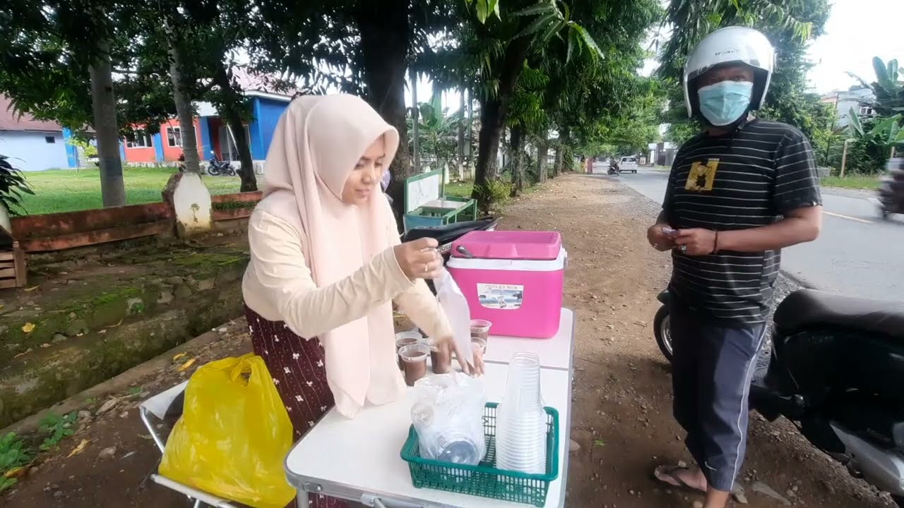 Rahasia Laris Pedagang Cantik Ini Ternyata Simpel Banget‼️