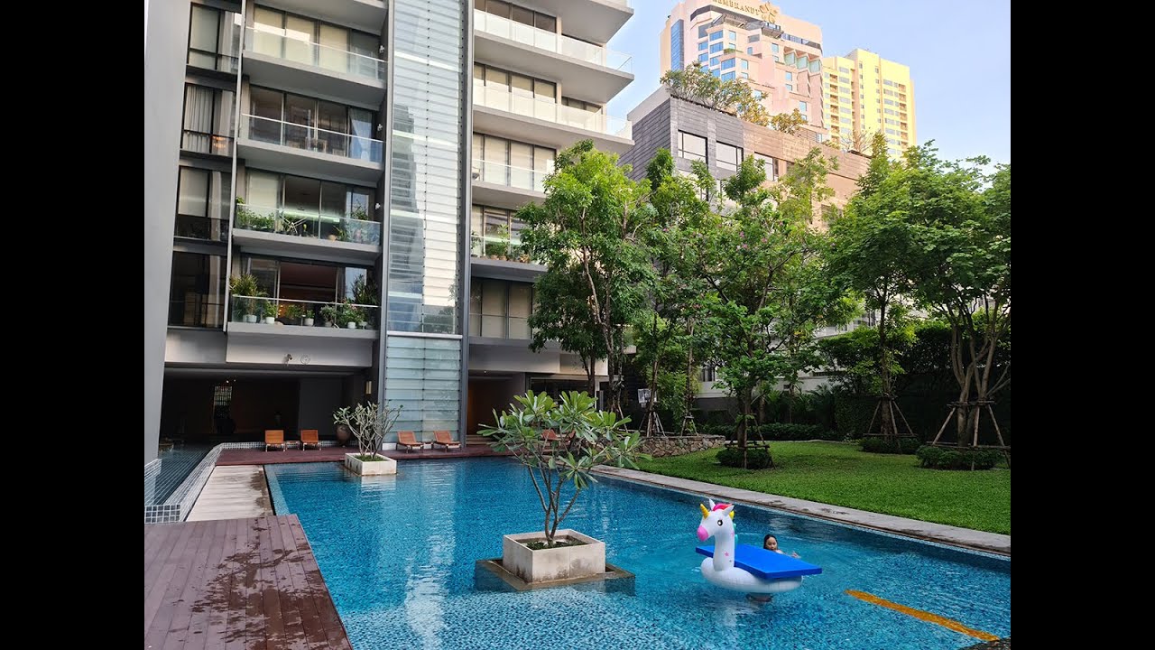 Appartement de luxe avec 3 chambres et un bureau à domicile à louer à Sukhumvit 16, Bangkok