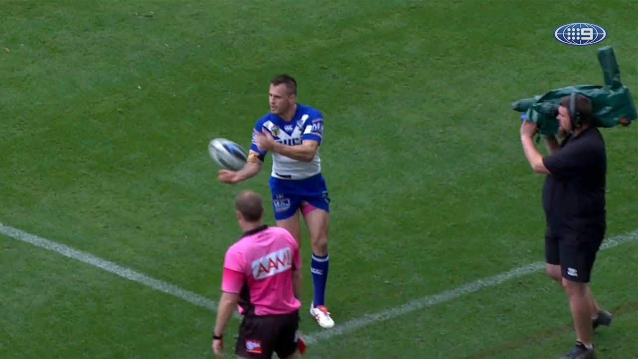 Josh Reynolds Brain Explosion v Gold Coast Titans (Round 26, 2014)