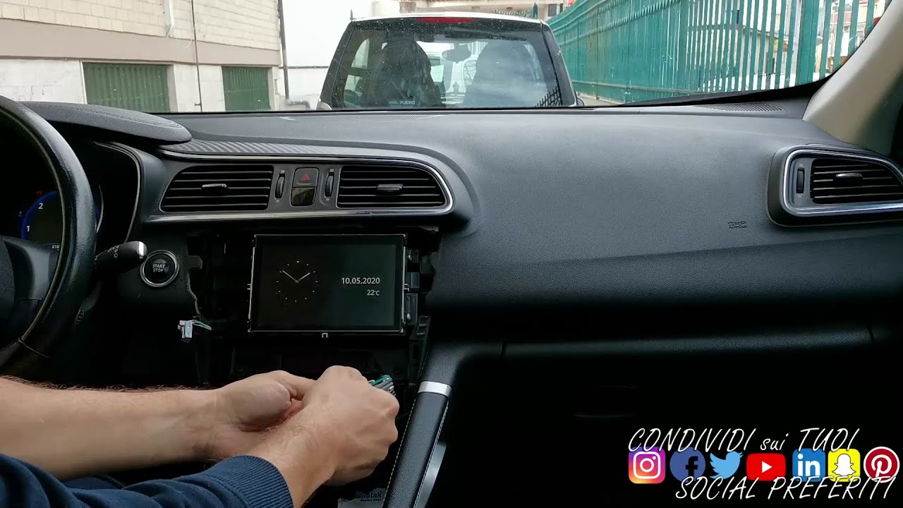 Kadjar tutorial come smontare R Link 2