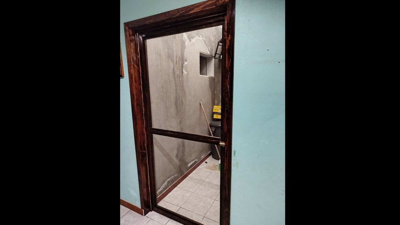 Cómo Hacer una Puerta Mosquitera de Madera