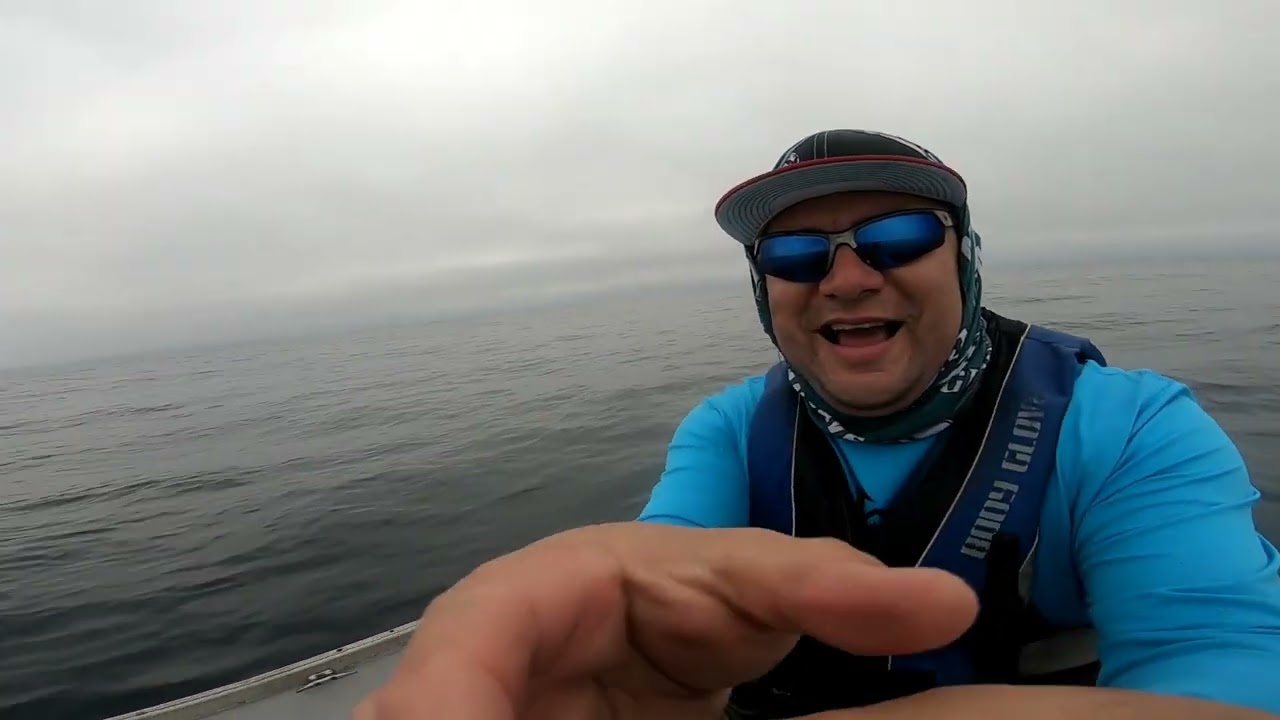 Pesca de at&uacute;n en lancha de aluminio de 13 pies. 13 ft. aluminum boat tuna fishing