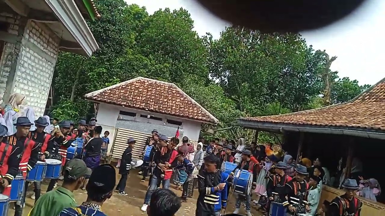Iringan Dromben MD Bustanul Ulum Pangloros Tahun 2025 - 2026