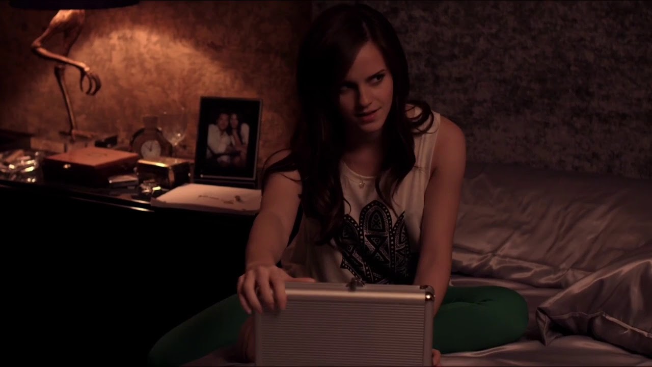 Emma Watson Robs Megan Fox's House - The Bling Ring