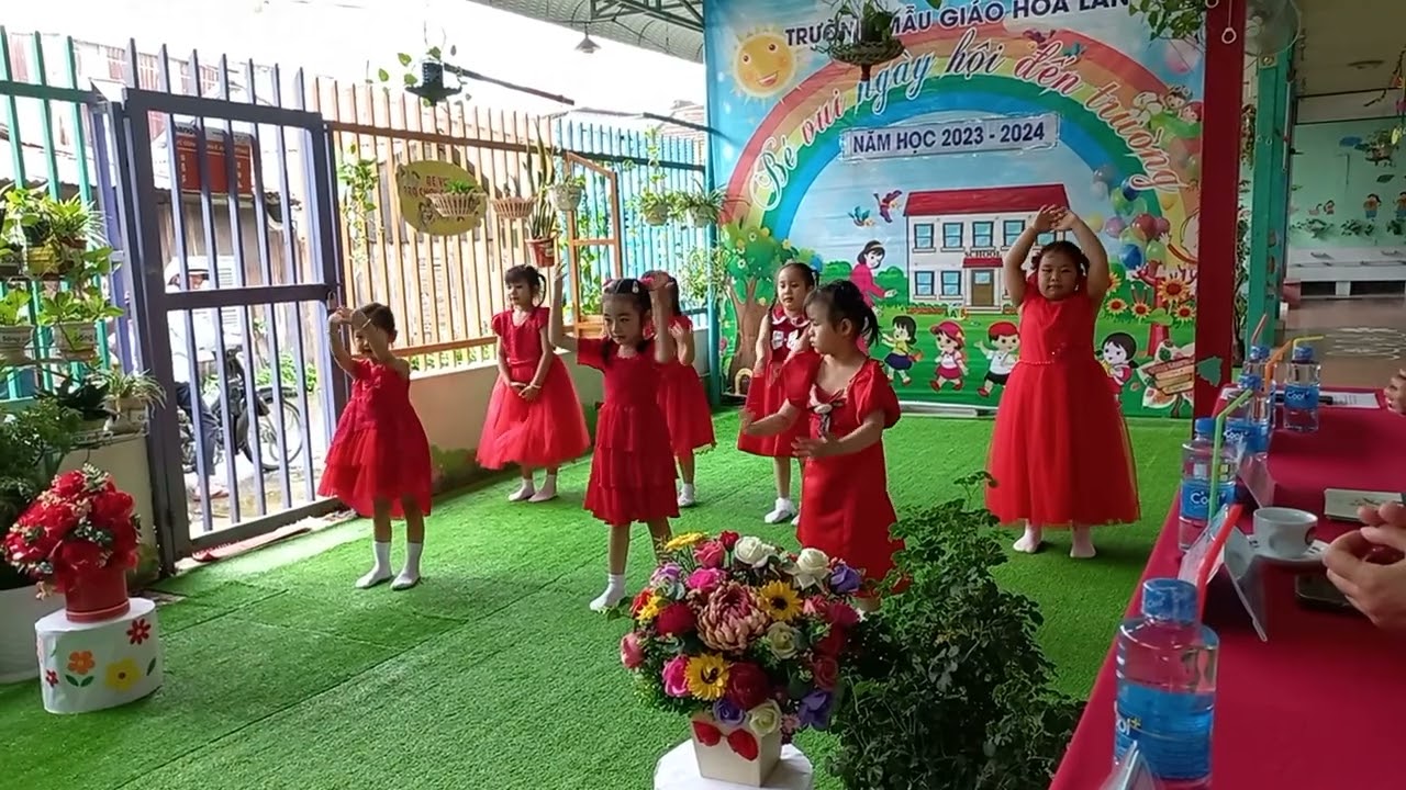 Vui Đến Trường (Khai Giảng 2023) – Nhóm Nhảy Lớp Lá 1  | Màn Trình Diễn Múa ở  Mẫu Giáo Hoa Lan 🎶