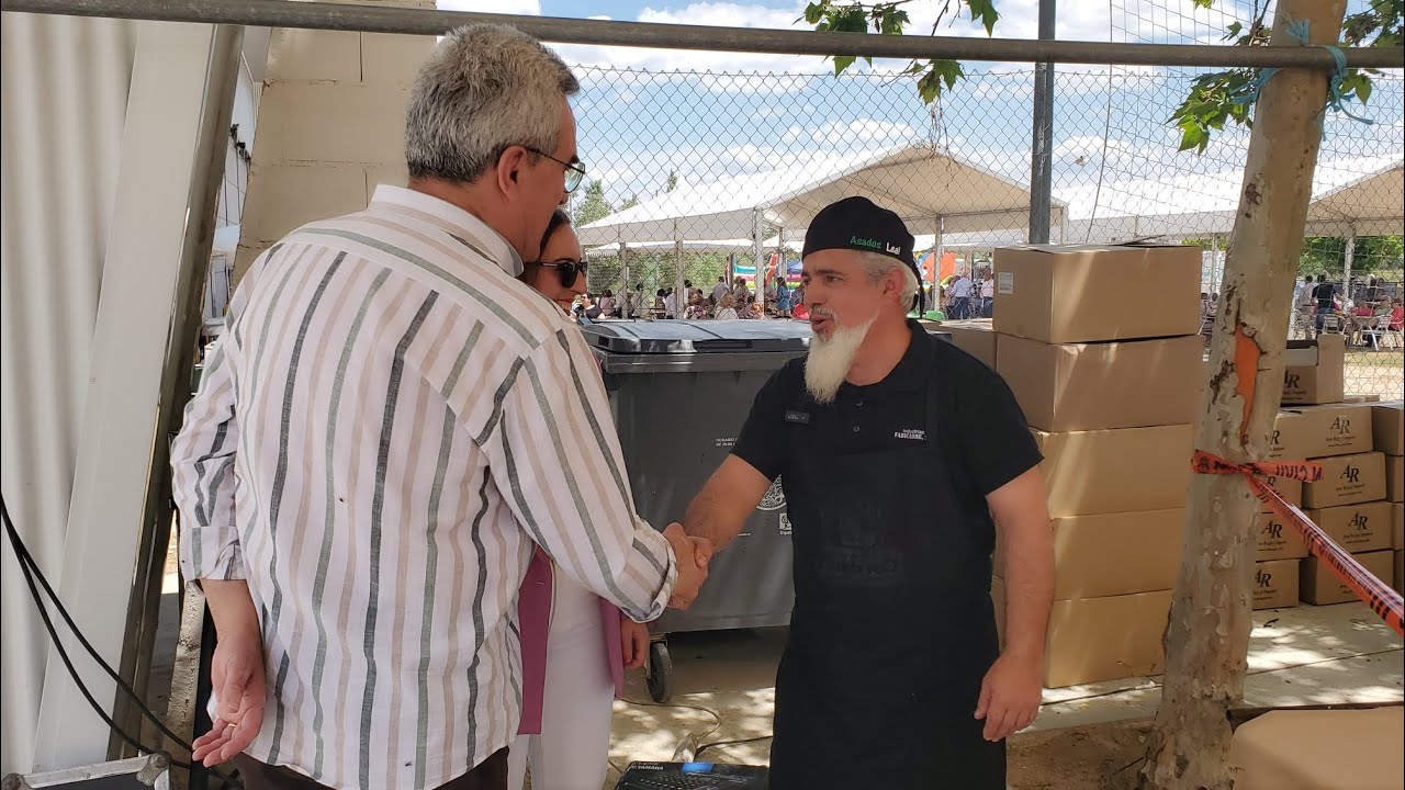 Cordero asado y carrozas adornadas en la Feria del Pastoreo de Villaralto