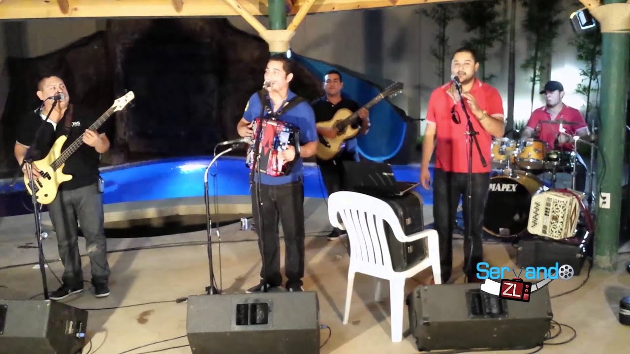 Grupo Imperial Ft. Jorge Santa Cruz - El 30 "Juanito Cash" (En Vivo 2013)