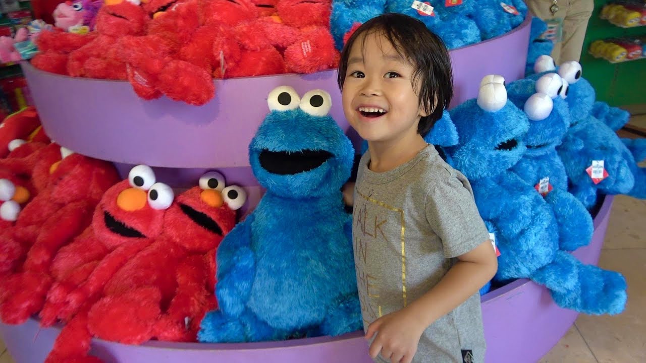 おでかけ Universal Studios Singapore エルモやミニオンがいたよ！ レオスマイル
